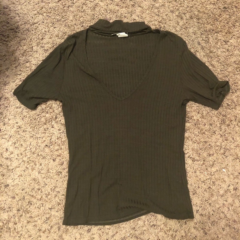 v neck top